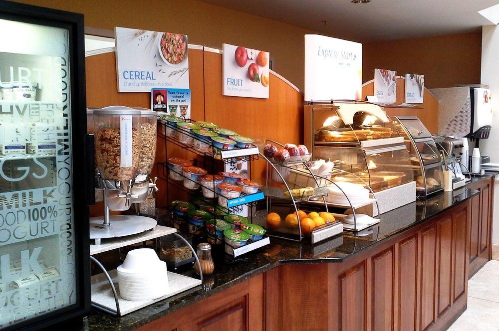 Holiday Inn Express & Suites Milton East I-10 By Ihg Екстериор снимка