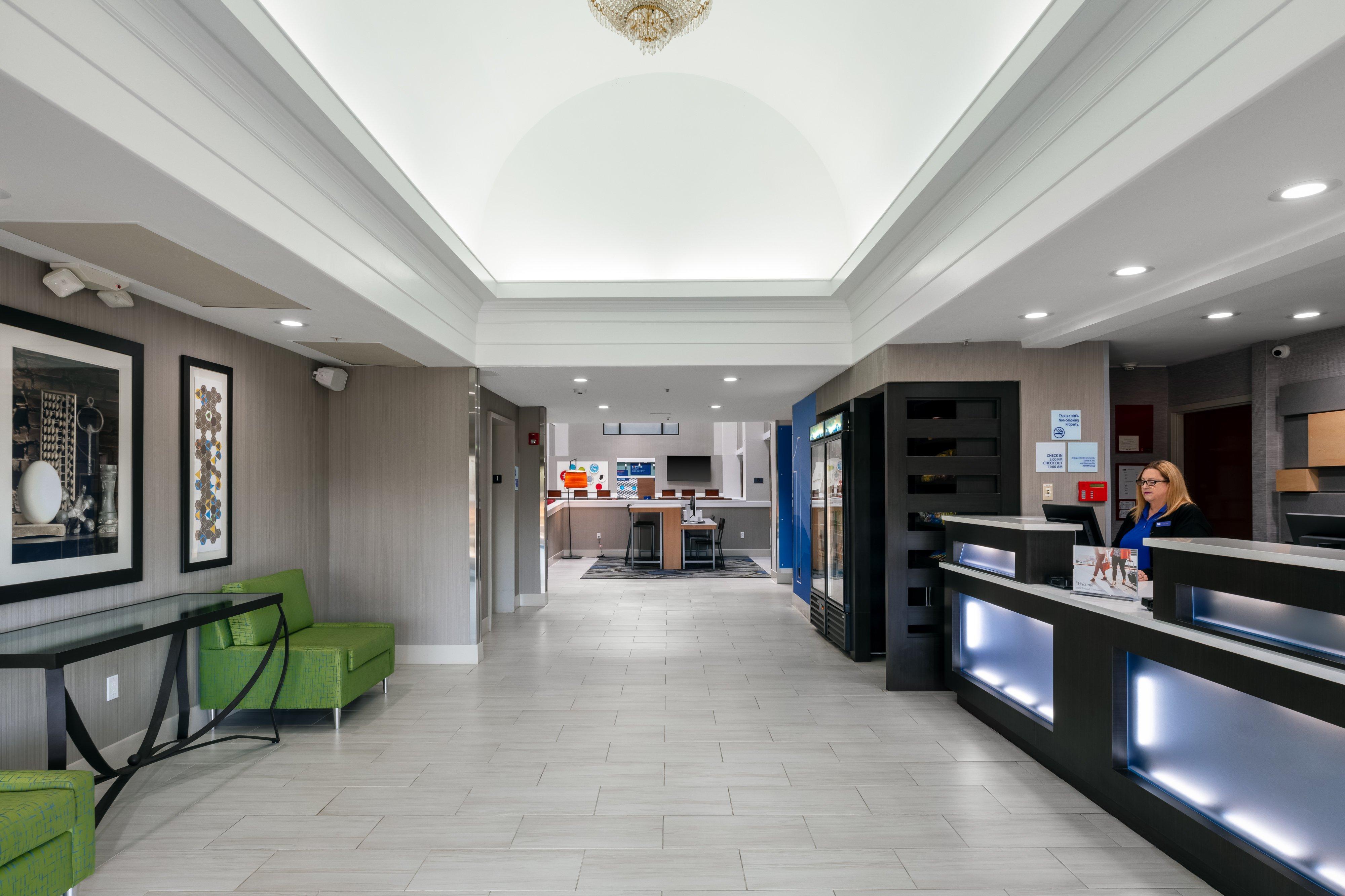 Holiday Inn Express & Suites Milton East I-10 By Ihg Екстериор снимка