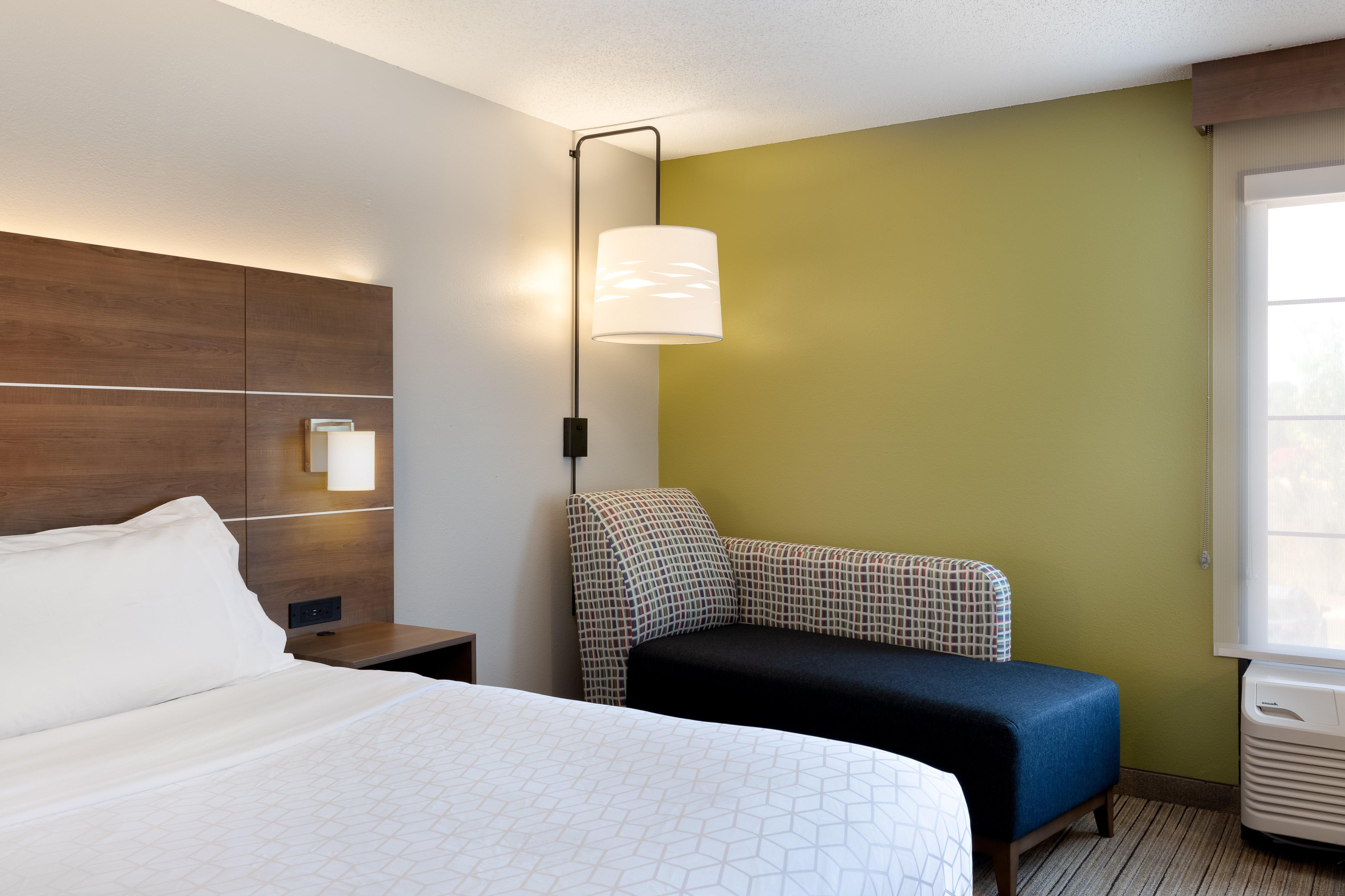 Holiday Inn Express & Suites Milton East I-10, An Ihg Hotel Екстериор снимка