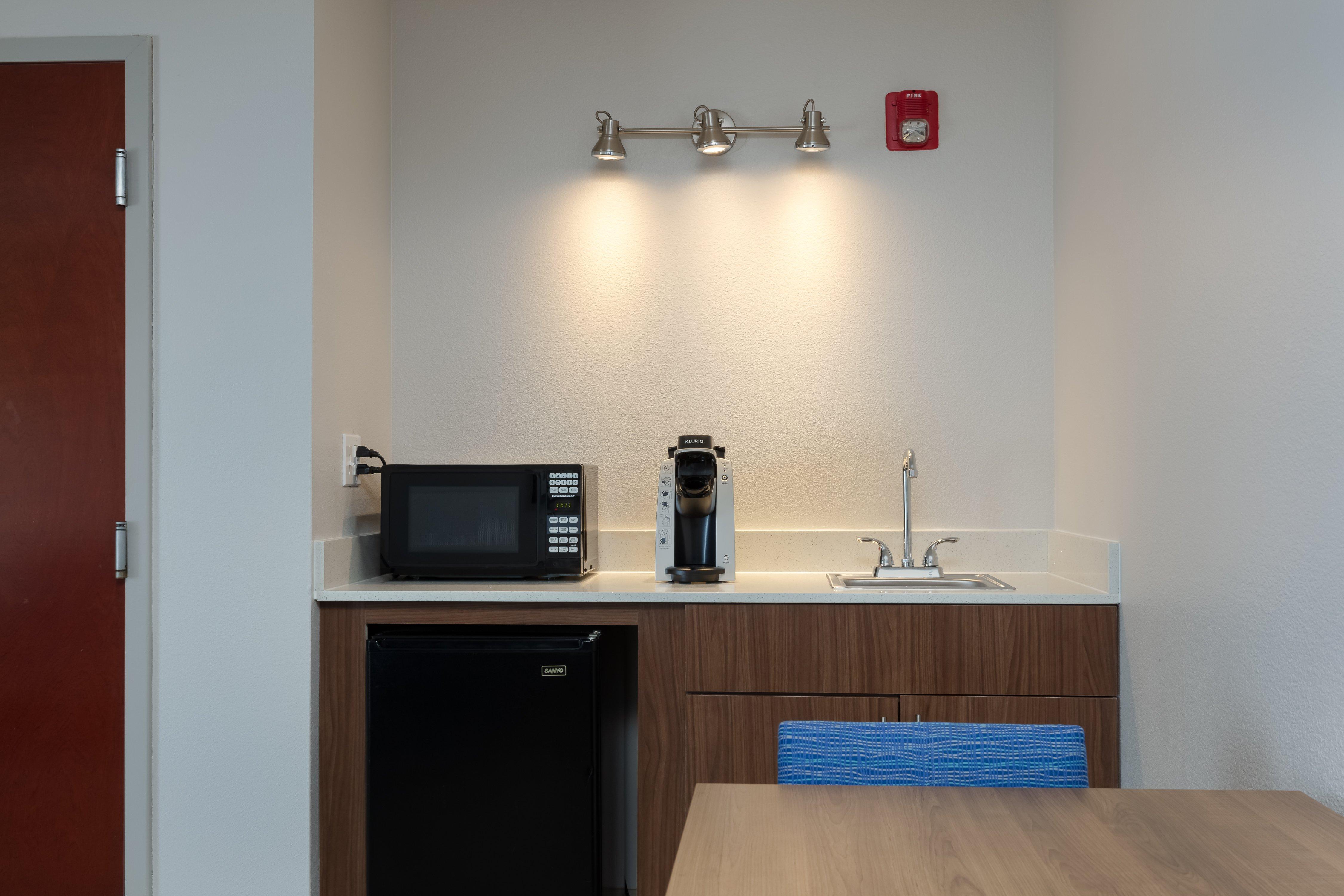 Holiday Inn Express & Suites Milton East I-10 By Ihg Екстериор снимка