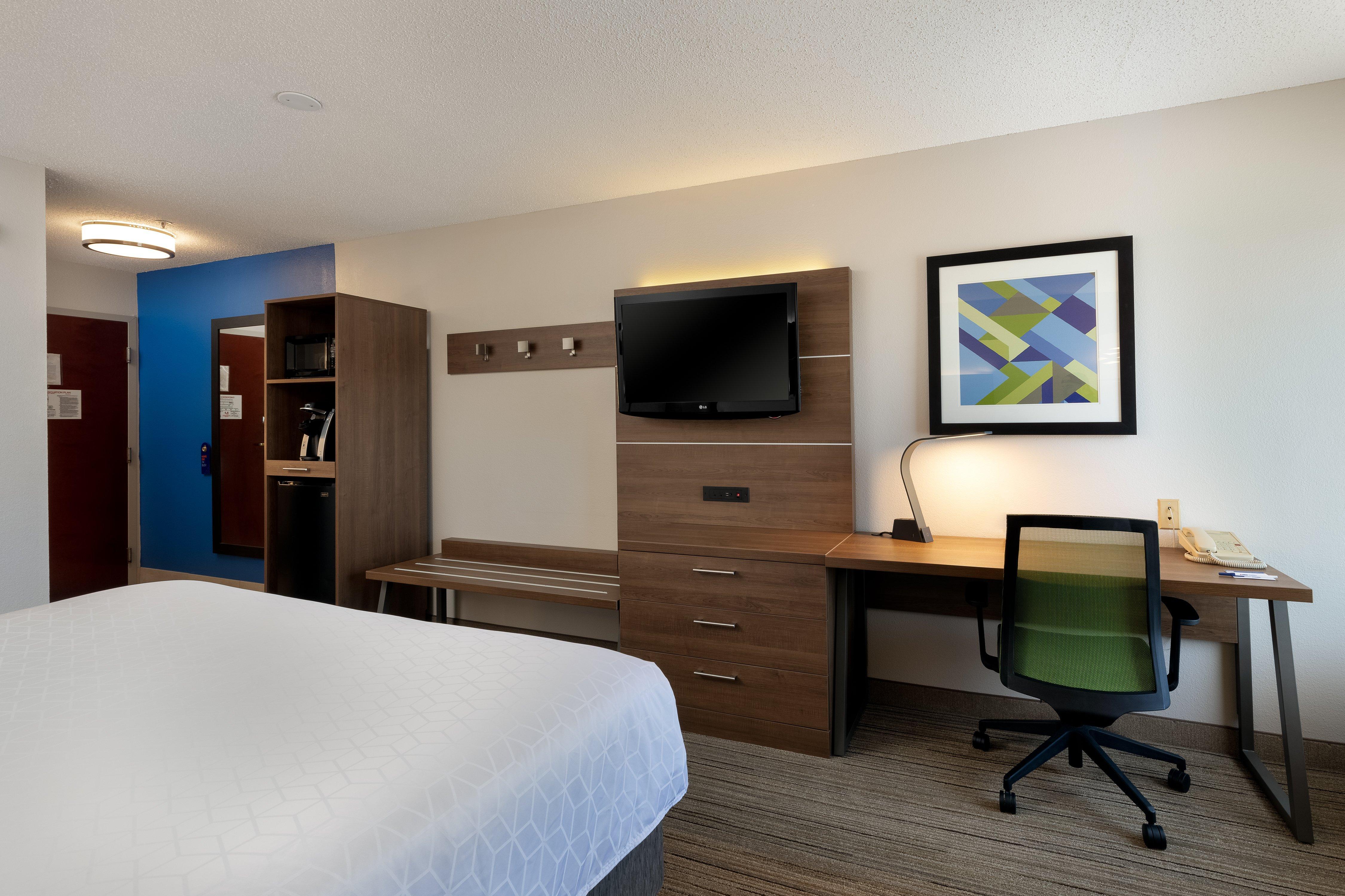 Holiday Inn Express & Suites Milton East I-10 By Ihg Екстериор снимка