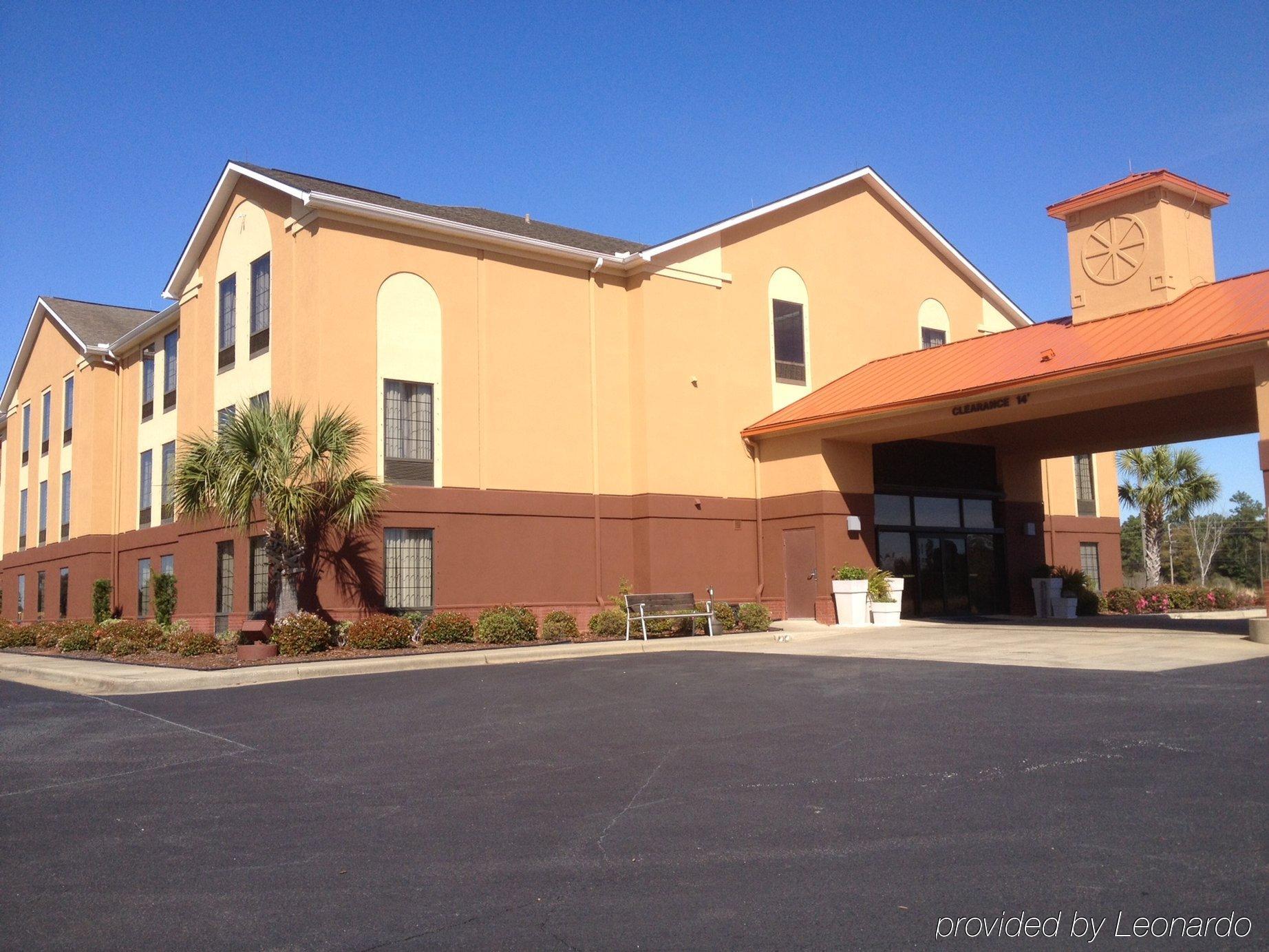 Holiday Inn Express & Suites Milton East I-10 By Ihg Екстериор снимка